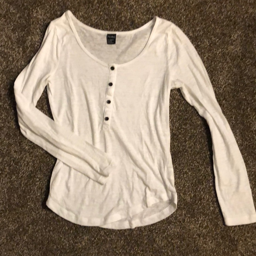 Nollie White Henley